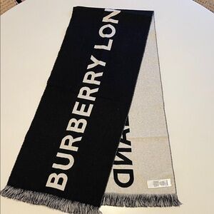 Burberry Scarf in Black and Light Gray
